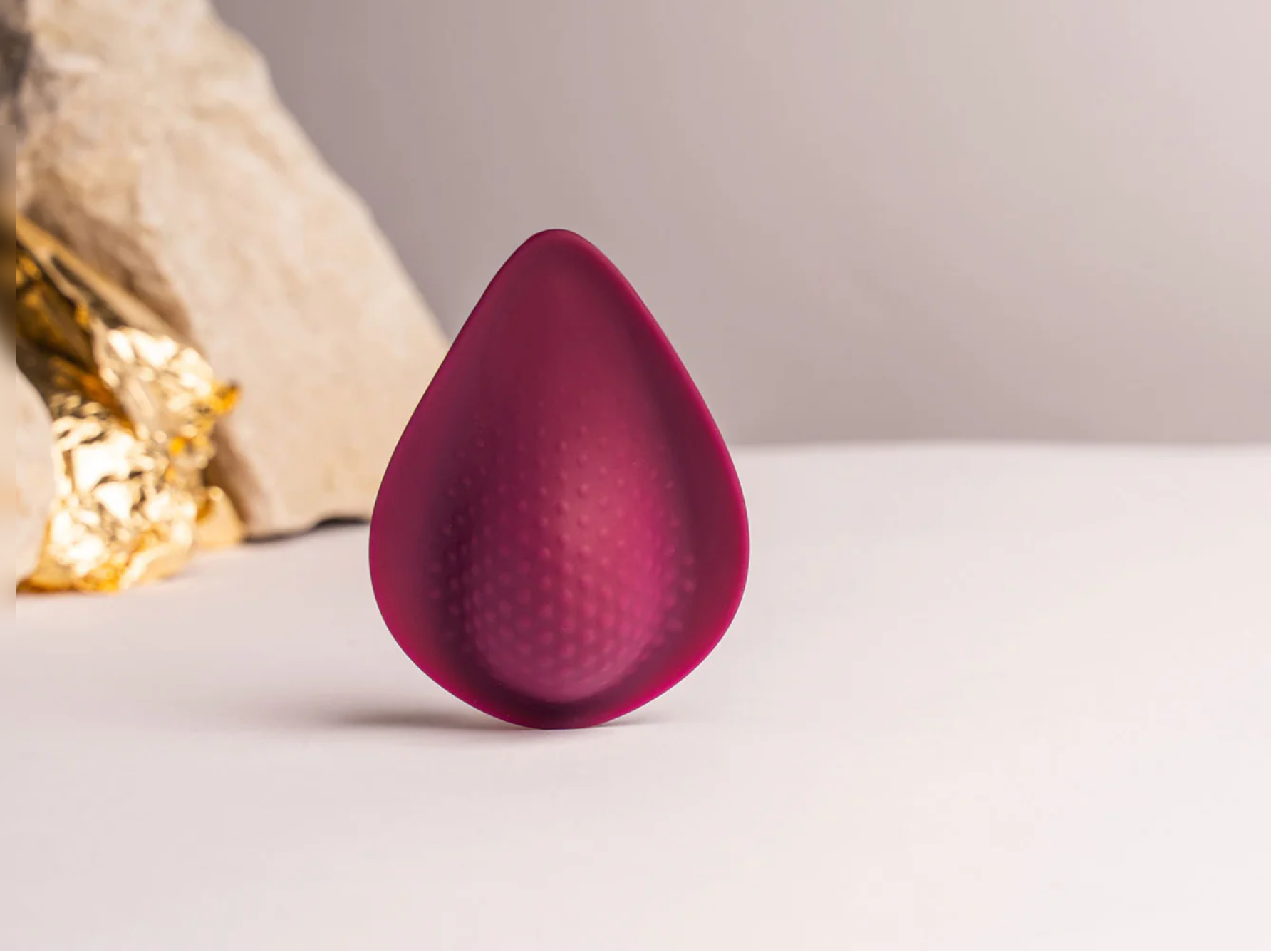 glorybox sex toy GLORY BOX - Freestanding Glory Hole Box main image 1