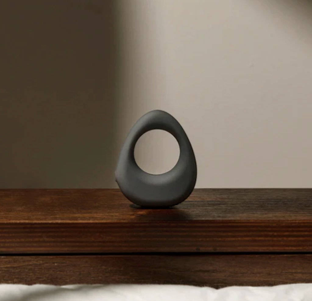 BAND - Elegant 5 Speed Vibrating Ring