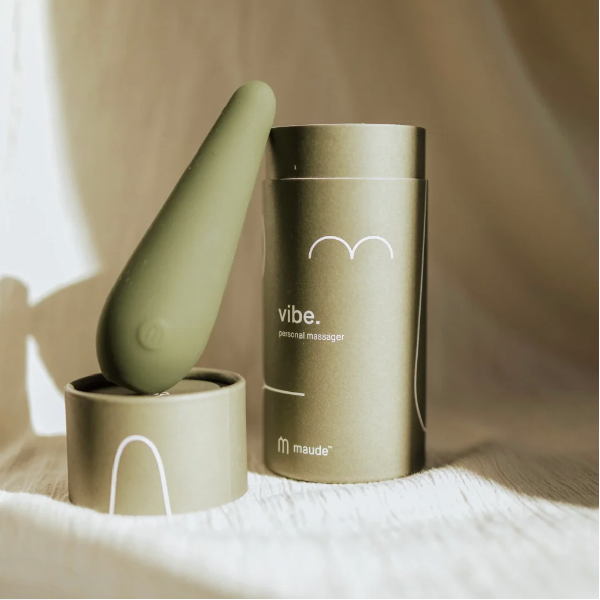 VIBE - Elegant and Discreet External Vibrator