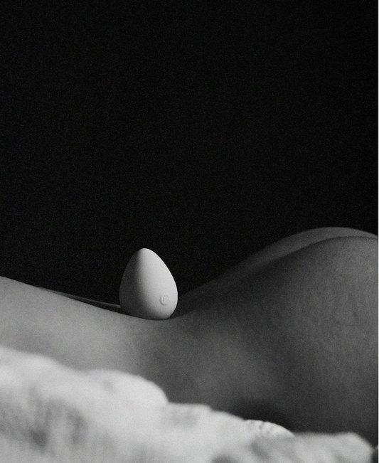 DROP - Luxurious Palm-Sized Massager