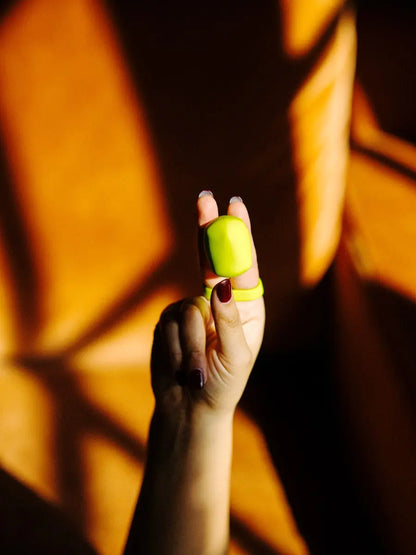 FIN - Finger Vibrator